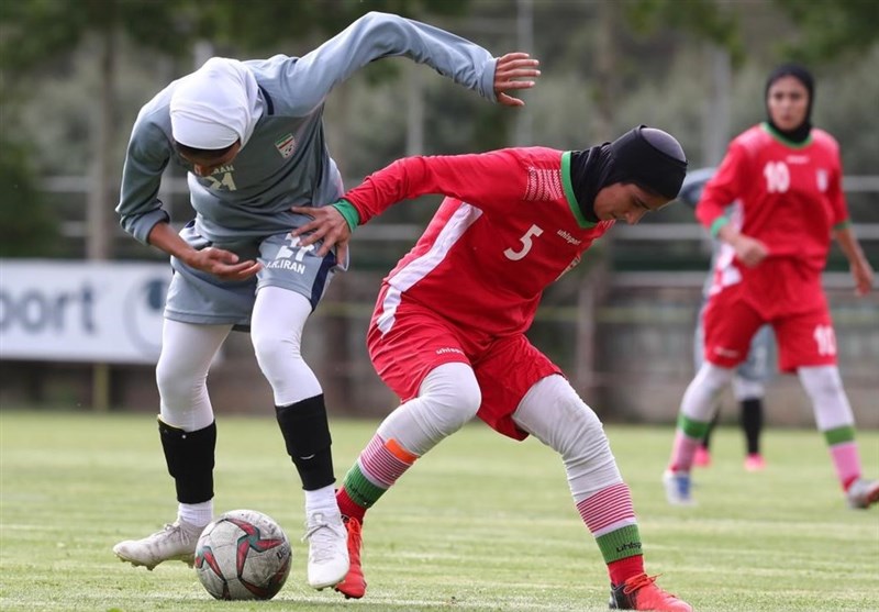 بانوان فوتبالیست راهی تاجیکستان شدند