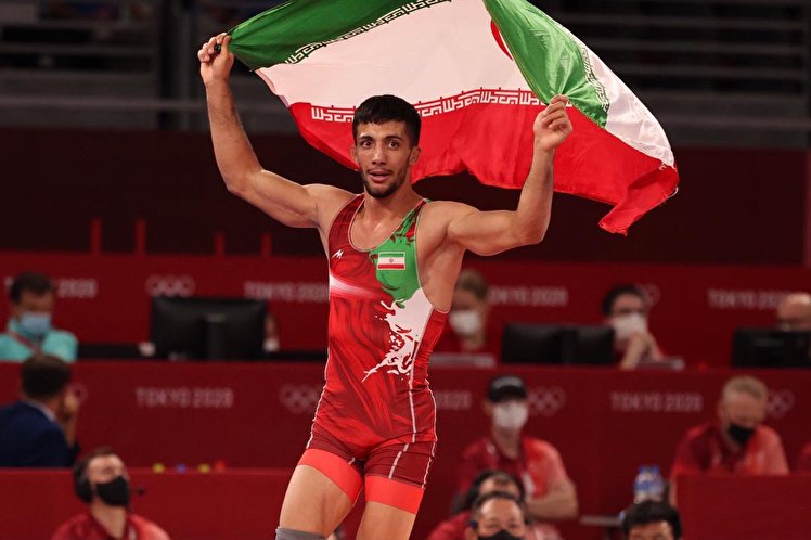 دومین طلای ایران در المپیک به دست آمد/ گرایی پرچم ایران را بالا برد