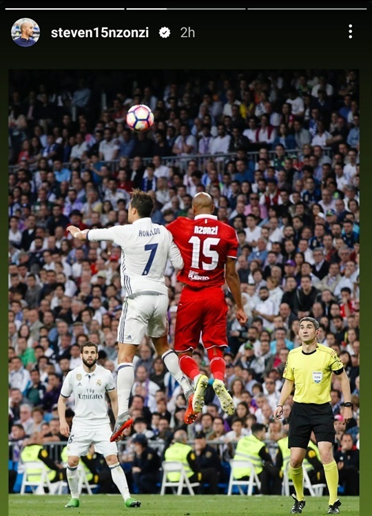 عکس| خاطره بازی ستاره سپاهان و نبرد با رونالدو!