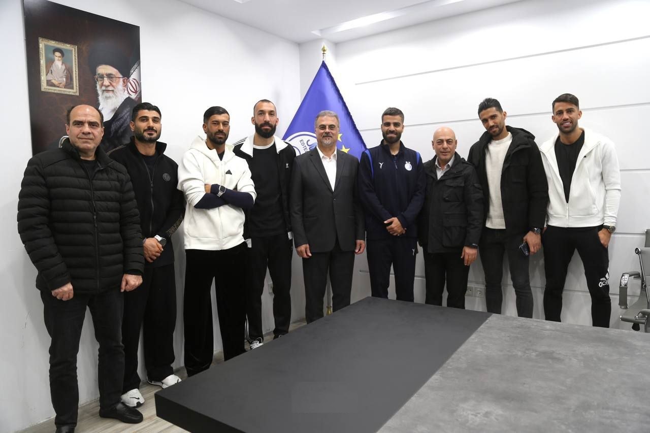 برگزاری مراسم ها نخ نما در ورزش ایران/ آشتی در دور ترین حالت ممکن! برگزاری مراسم ها نخ نما در ورزش ایران/ آشتی در دور ترین حالت ممکن!