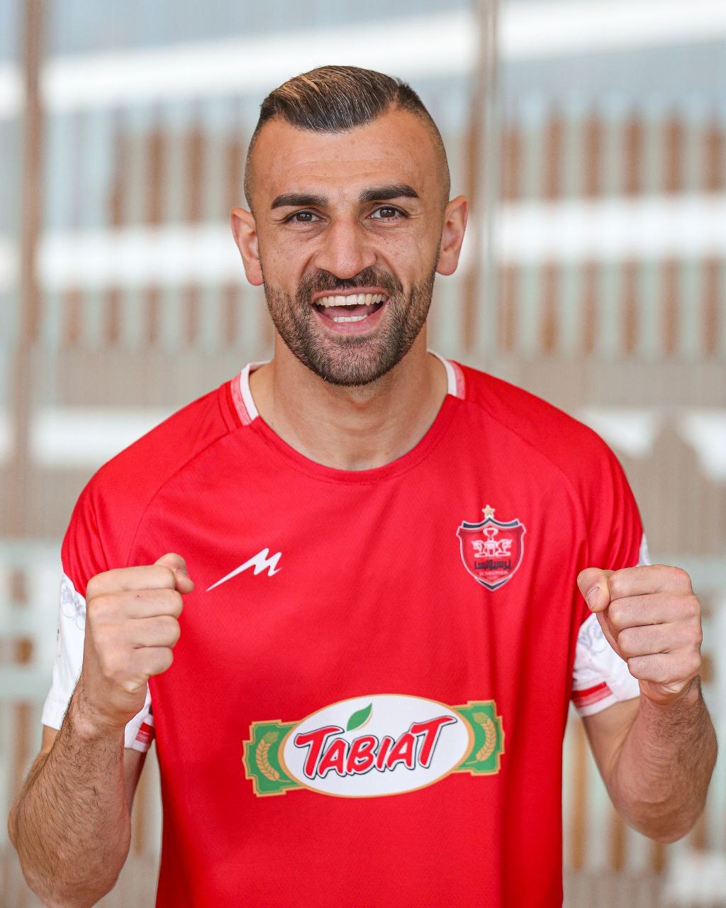 عکس| استایل جدید دورسون ستاره جدید سرخ‌ها