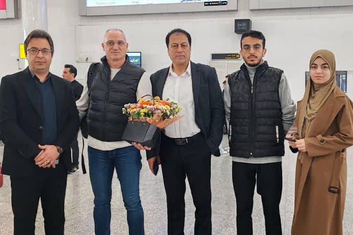 عکس| سرمربی تیم ملی هندبال در شیراز عکس| سرمربی تیم ملی هندبال در شیراز