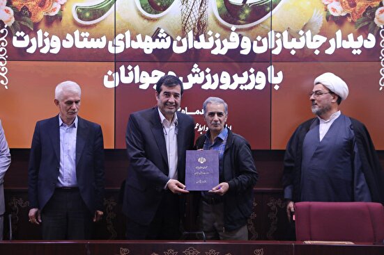 دنیامالی: باید ساختار سازمانی را ارتقا دهیم/ بالای 100 هزار میلیارد برای پروژه‌های نیمه‌تمام بودجه می‌‌‌خواهیم