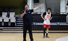 سرمربی تیم بسکتبال ایران نوین: 120 بازیکن را برای انتخاب تیم مورد بررسی قرار می‌دهیم