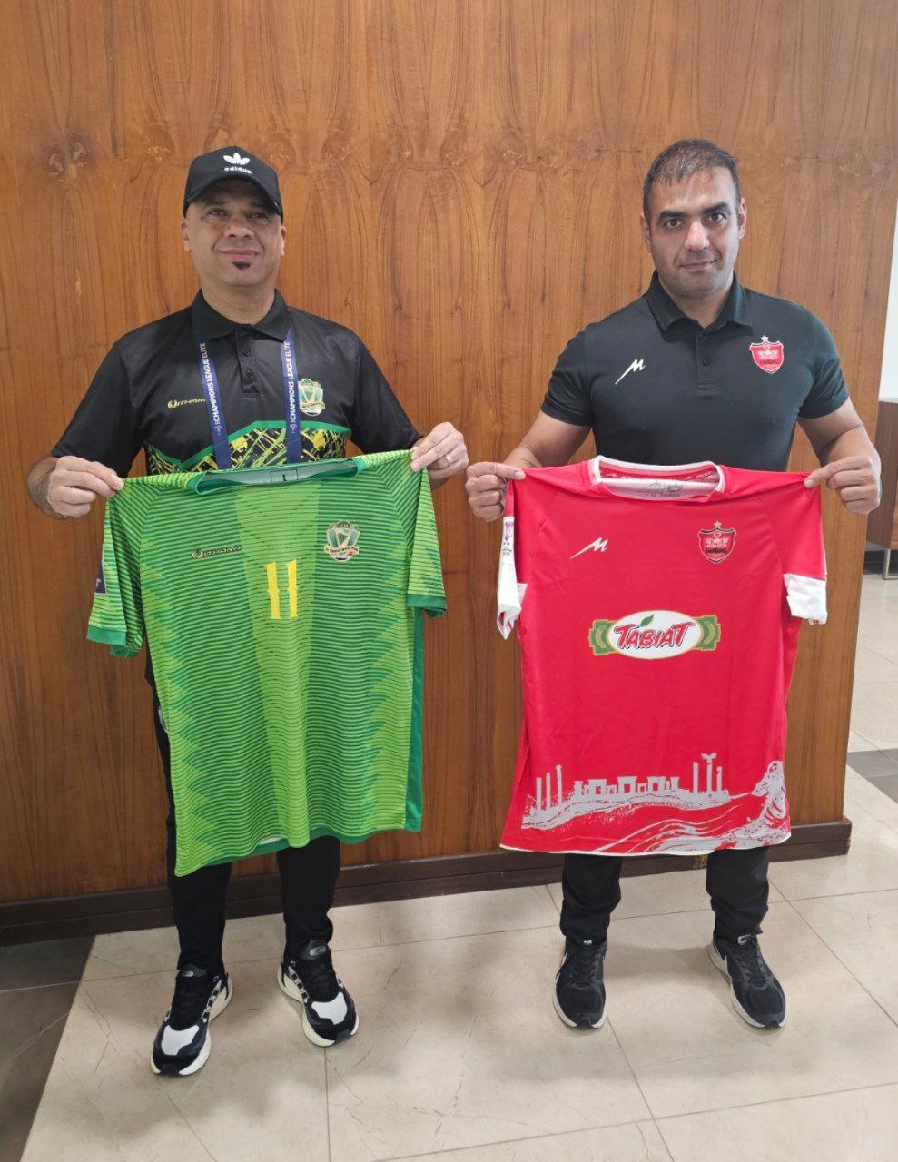 پدیده «کمک سرپرست» اینبار در پرسپولیس/یک تدارکات باید از لباس رونمایی کند؟ پدیده «کمک سرپرست» اینبار در پرسپولیس/یک تدارکات باید از لباس رونمایی کند؟