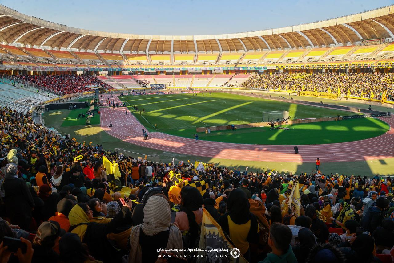 برتری جنجالی سپاهان مقابل پرسپولیس 10 نفره/ هایجکی که برگ برنده اصفهانیها شد برتری جنجالی سپاهان مقابل پرسپولیس 10 نفره/ هایجکی که برگ برنده اصفهانیها شد