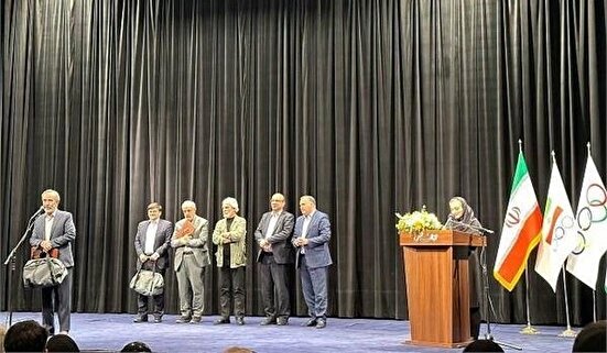 مراسم اکران فیلم سینمایی آتش و گلستان/علی نژاد:مدال آوری زمانی زیباست که اخلاق و منش پهلوانی هم زیبنده آن باشد