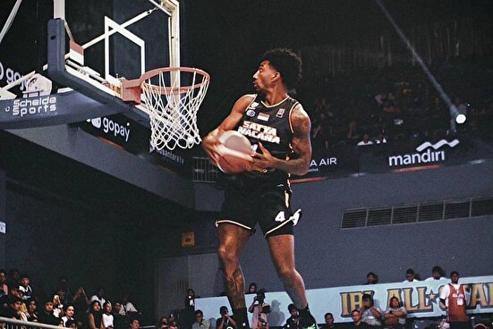 داویسون به تیم بسکتبال گلدنور اصفهان اضافه شد