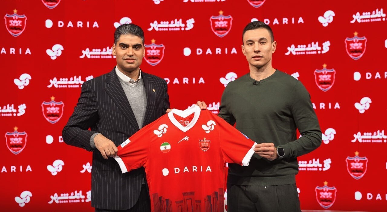 سرگیف با پیراهن پرسپولیس؛ قرارداد مهاجم ازبکستانی رسمی شد