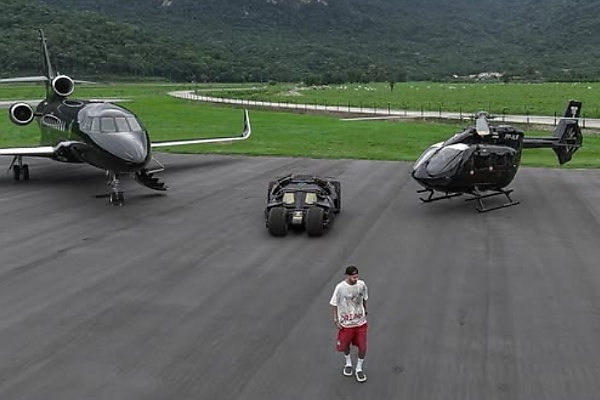 نیمار و ماشین بتمن!