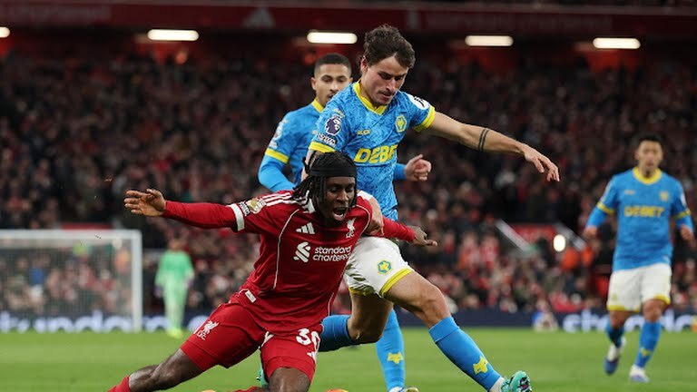 /// آرسنال صدر را از سیتی پس گرفت / موتور لیورپول دیر روشن شد