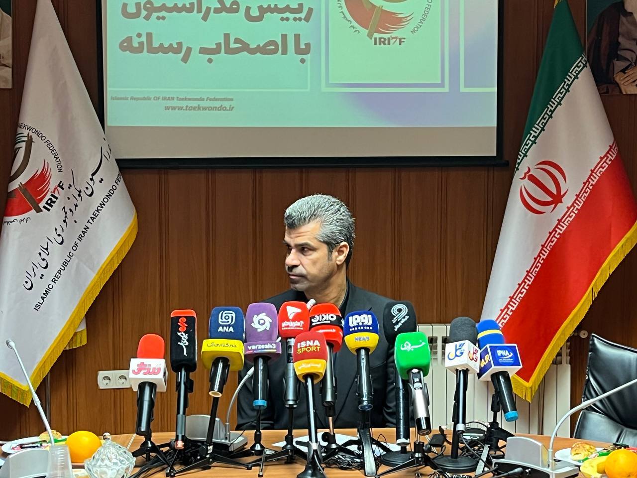 ساعی: تکواندو را با برنامه جلو می‌بریم، نه با حاشیه