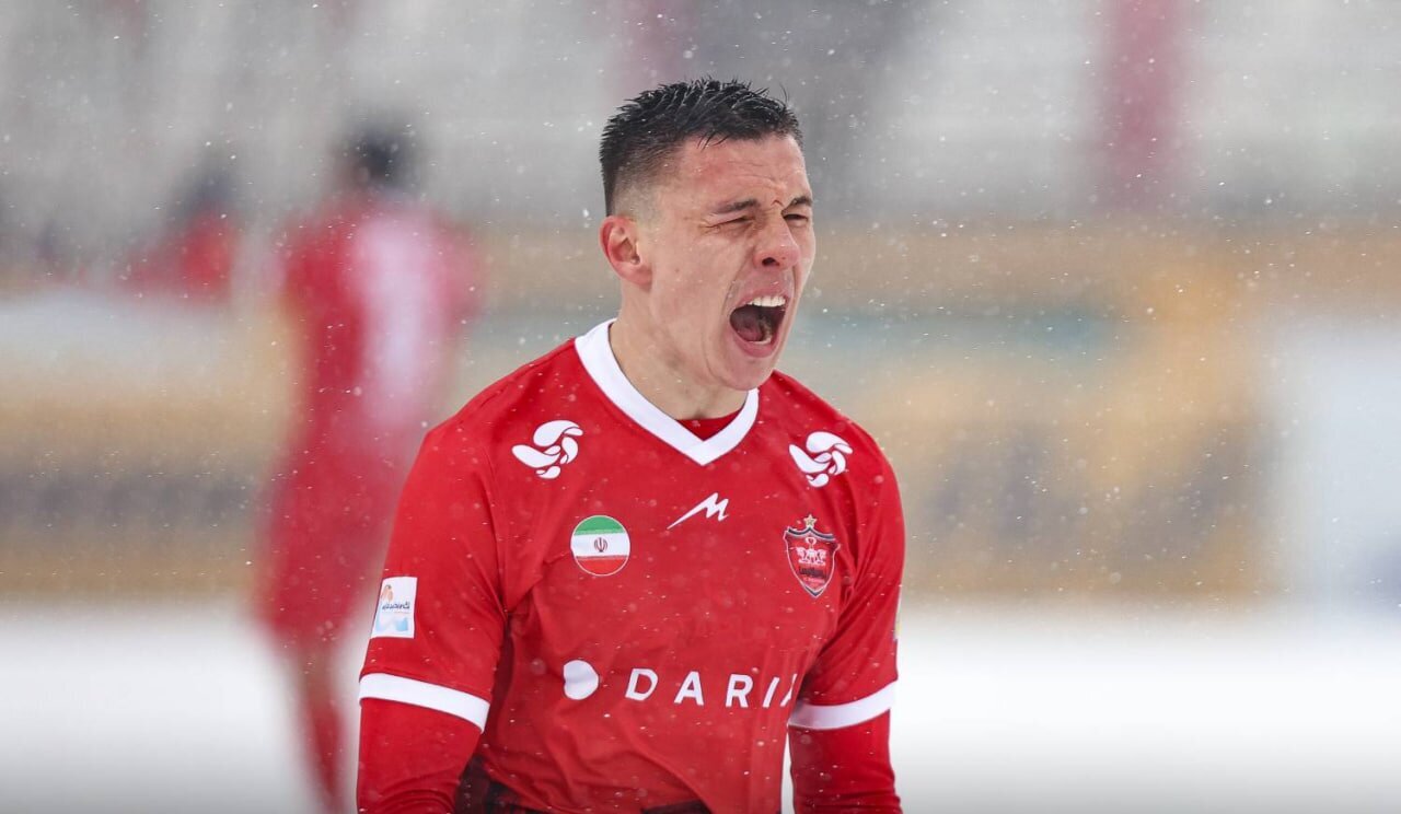 تصمیمات عجولانه، نقل و انتقالات پرسپولیس همچنان روی هوا!