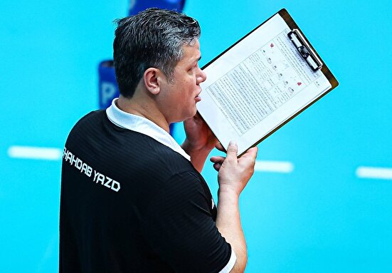 سرمربی تیم والیبال شهداب: هیچ تیمی را دست کم نمی‌گیریم/منتظریم تا لیگ زود‌تر تمام شود