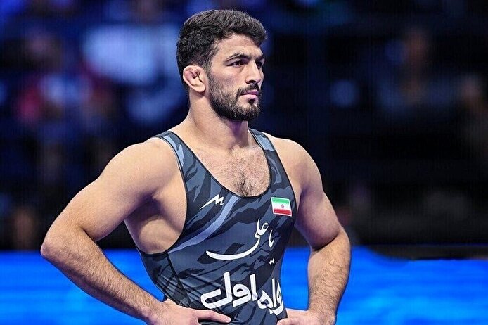 حمایت همه جانبه دبیر از یزدانی+ عکس