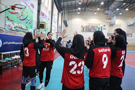 لیگ برتر هندبال بانوان؛ غافلگیری سپاهان در گچساران و صدرنشینی سنگ آهن بافق