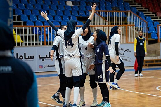 لیگ برتر والیبال بانوان؛ ملوان با شکست مهرگان سهمیه پلی آف گرفت