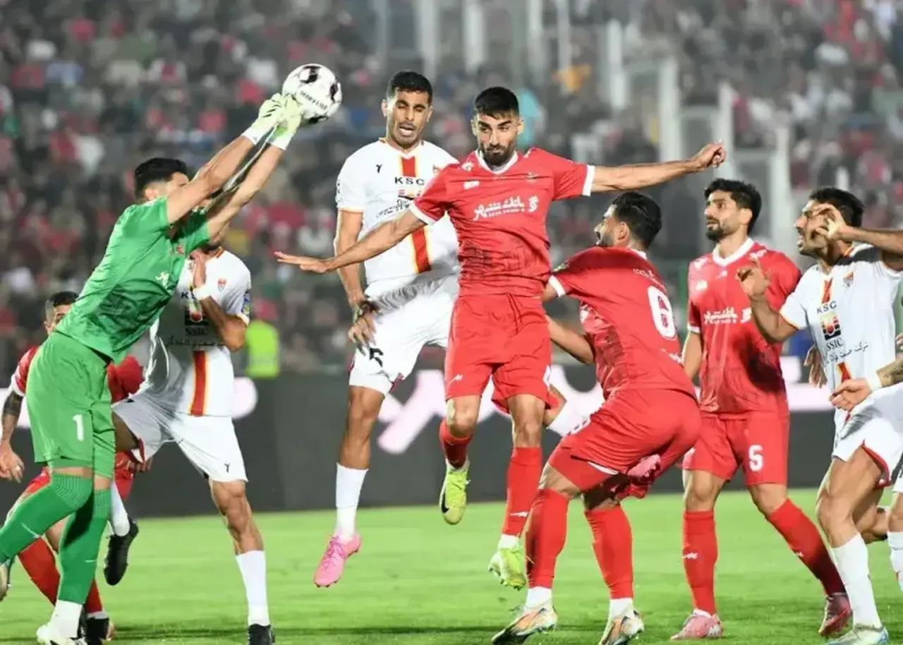 لیگ برتر فوتبال؛ شکست پرسپولیس برابر فولاد در نیمه نخست