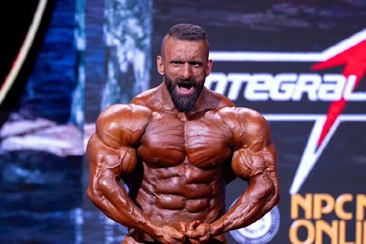 سلام نظامی چوپان به پرچم ایران در قلب آمریکا