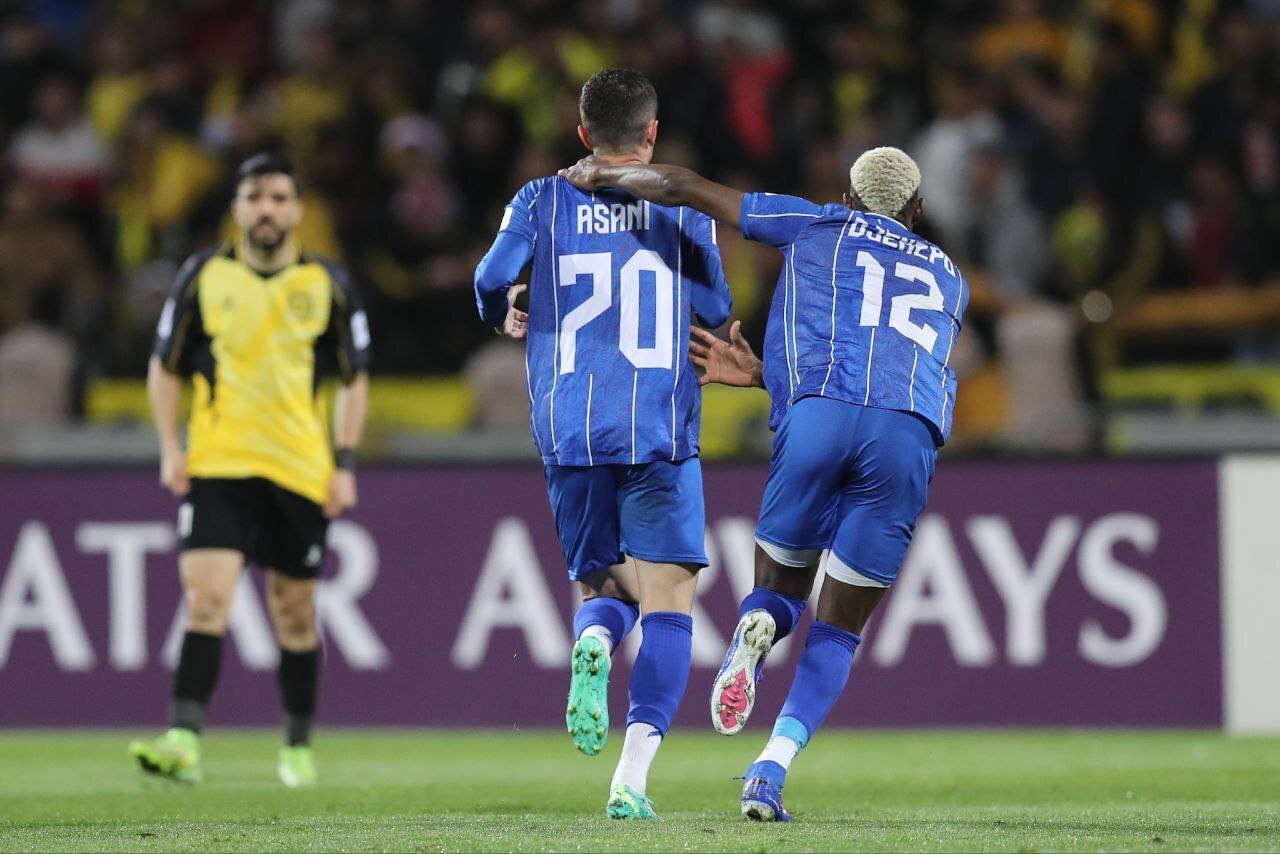 عضو کمیته فنی استقلال: برای فصل بعد دنبال مربی خارجی هستیم نه الان/ گل‌محمدی هم گزینه ماست!