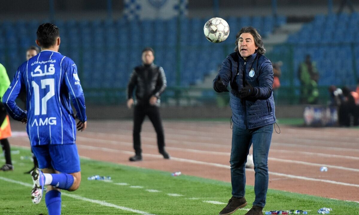 یحیوی: قطعا با نبود آسانی تیم لطمه میبیند/ استقلال در آسیا برنامه مشخصی نداشت یحیوی: قطعا با نبود آسانی تیم لطمه میبیند/ استقلال در آسیا برنامه مشخصی نداشت