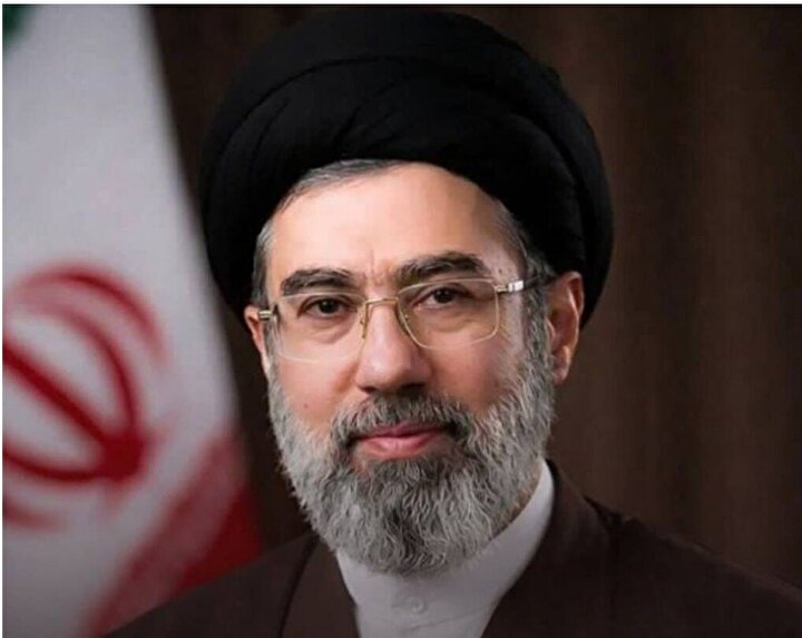 اعلام بیعت ۷۰۰ ورزشکار و مدال‌آور با سومین رهبر جمهوری اسلامی