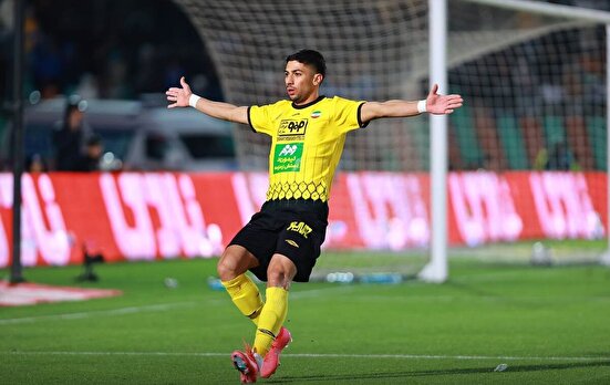 نیمکت‌نشینی وینگر آماده سپاهان؛ تصمیم تاکتیکی یا لجبازی نوید‌کیا؟