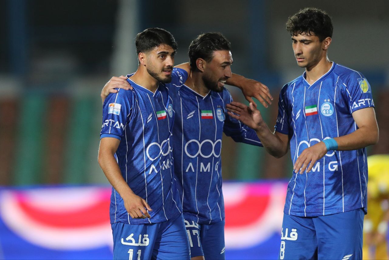 /// بختیاری‌زاده، برنده تقابل استقلالی‌های سابق / نخستین برد سهراب در بازگشت به نیمکت آبی‌ها