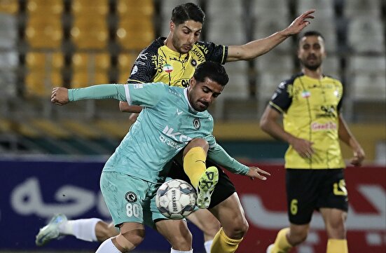 تساوی کسل‌کننده در پاس قوامین؛ شاگردان نوید‌کیا با یک امتیاز به اصفهان بازگشتند