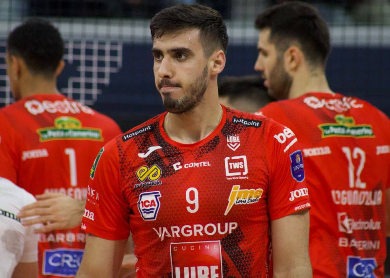 اختصاصی///خانزاده: برای تفریح نیامدم؛ امدم بجنگم و پیشرفت کنم/پیازا میتواند تیم ملی را دوباره به قله برساند اختصاصی///خانزاده: برای تفریح نیامدم؛ امدم بجنگم و پیشرفت کنم/پیازا میتواند تیم ملی را دوباره به قله برساند