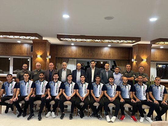 تیم ملی هندبال ساحلی راهی عمان شد