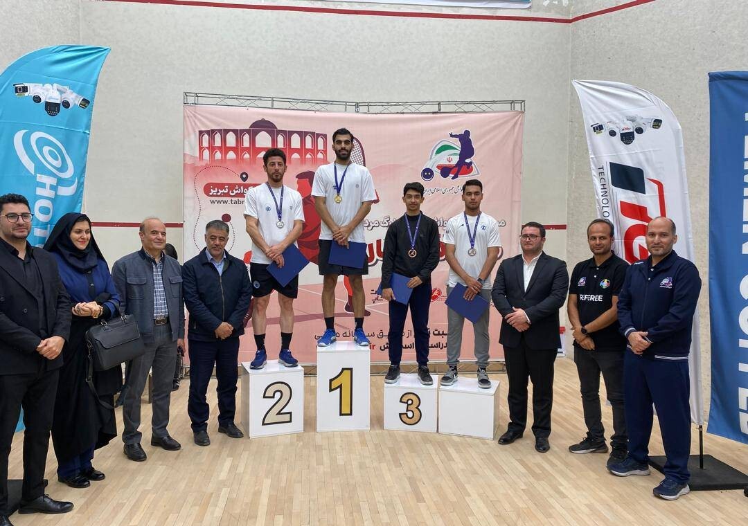 قهرمانی اعتماد پور و اقتداری در رقابتهای جایزه بزرگ اسکواش قهرمانی اعتماد پور و اقتداری در رقابتهای جایزه بزرگ اسکواش
