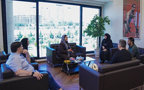 دیدار سلطان‌بکوا با دبیر در تهران؛ گسترش همکاری‌های کشتی سنتی