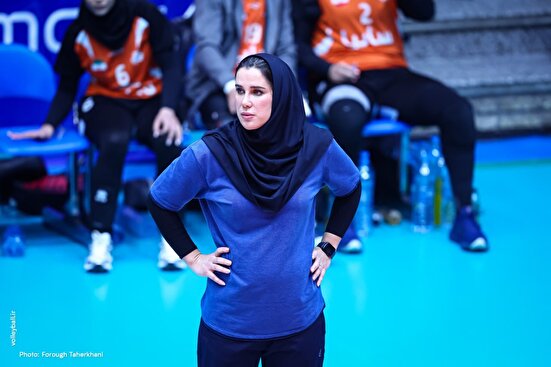 سرمربی تیم والیبال زنان سایپا: باید تفاوت موجود با تیم‌های شرق آسیا را از بین ببریم