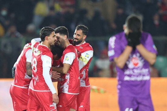 لیگ برتر فوتبال| پرسپولیس و هوادار؛ شام آخر با از نفس افتاده/ آخرین شلیک به سوی آسیا