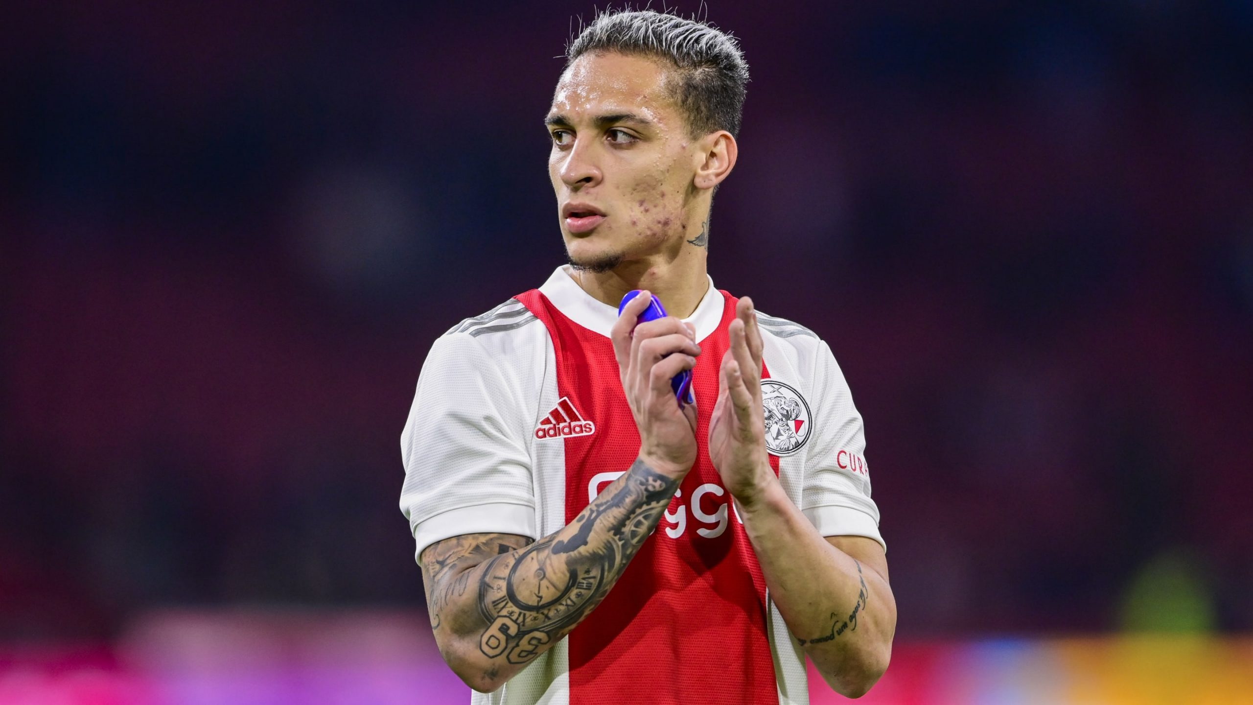 این روزها قیمت یک فوتبالیست چقدر است!/« اقتصاد »؛ بی معنیترین واژه در صنعتی به نام فوتبال ایران! این روزها قیمت یک فوتبالیست چقدر است!/« اقتصاد »؛ بی معنیترین واژه در صنعتی به نام فوتبال ایران!