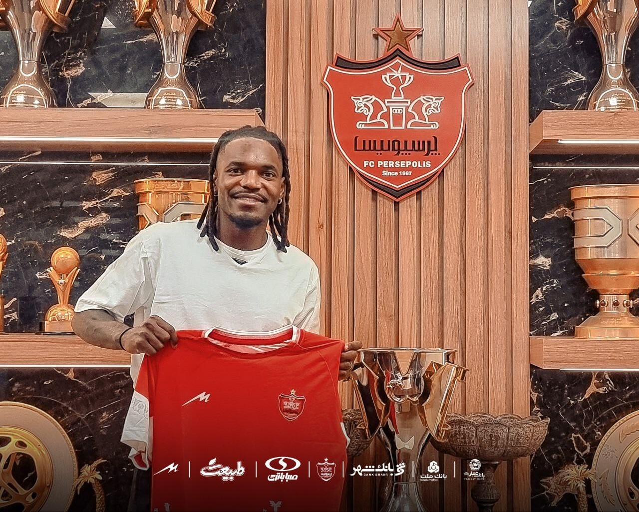 پرسپولیس 2 - استقلال صفر/ دربی اصلی فصل را سرخ‌ها بردند!
