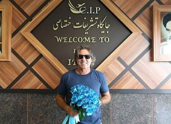 ساپینتو: من برگشتم! از همین حالا می‌توانم انرژی شما را در تهران احساس کنم
