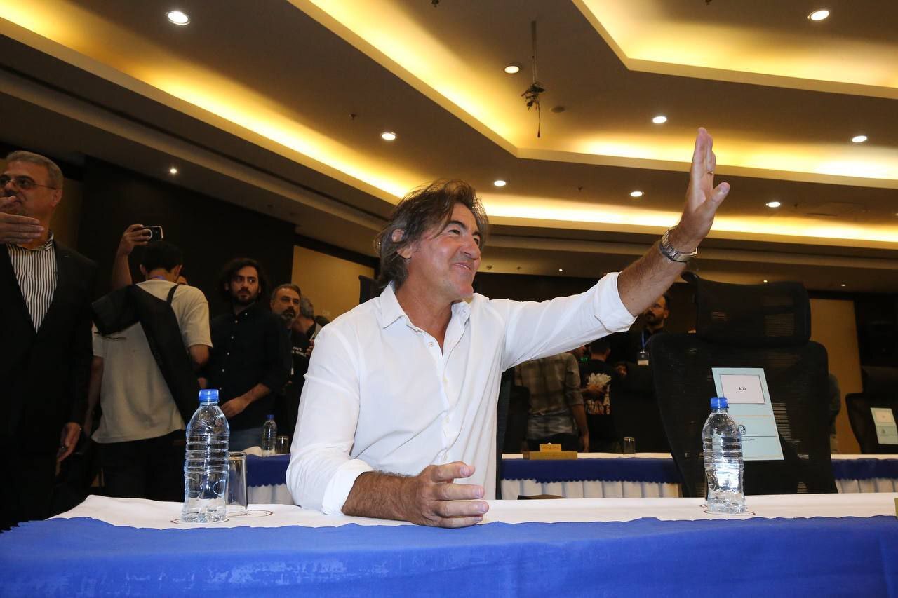 به روز رسانی می‌شود؛ آغاز مراسم معارفه ساپینتو