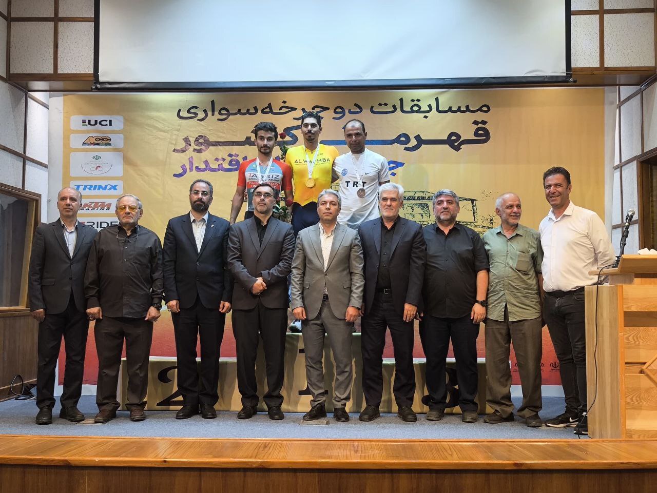 اختصاصی///علیاری: برای پیشرفت واقعی باید با حریفان قدرتمندتر رقابت کنیم، نه همسطح یا پایینتر! اختصاصی///علیاری: برای پیشرفت واقعی باید با حریفان قدرتمندتر رقابت کنیم، نه همسطح یا پایینتر!