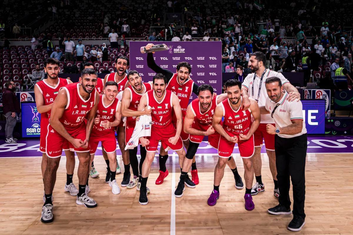 راز موفقیت آقاجانپور؛ از اعتماد به نفس تا پرتابهای آتشین سه امتیازی! راز موفقیت آقاجانپور؛ از اعتماد به نفس تا پرتابهای آتشین سه امتیازی!