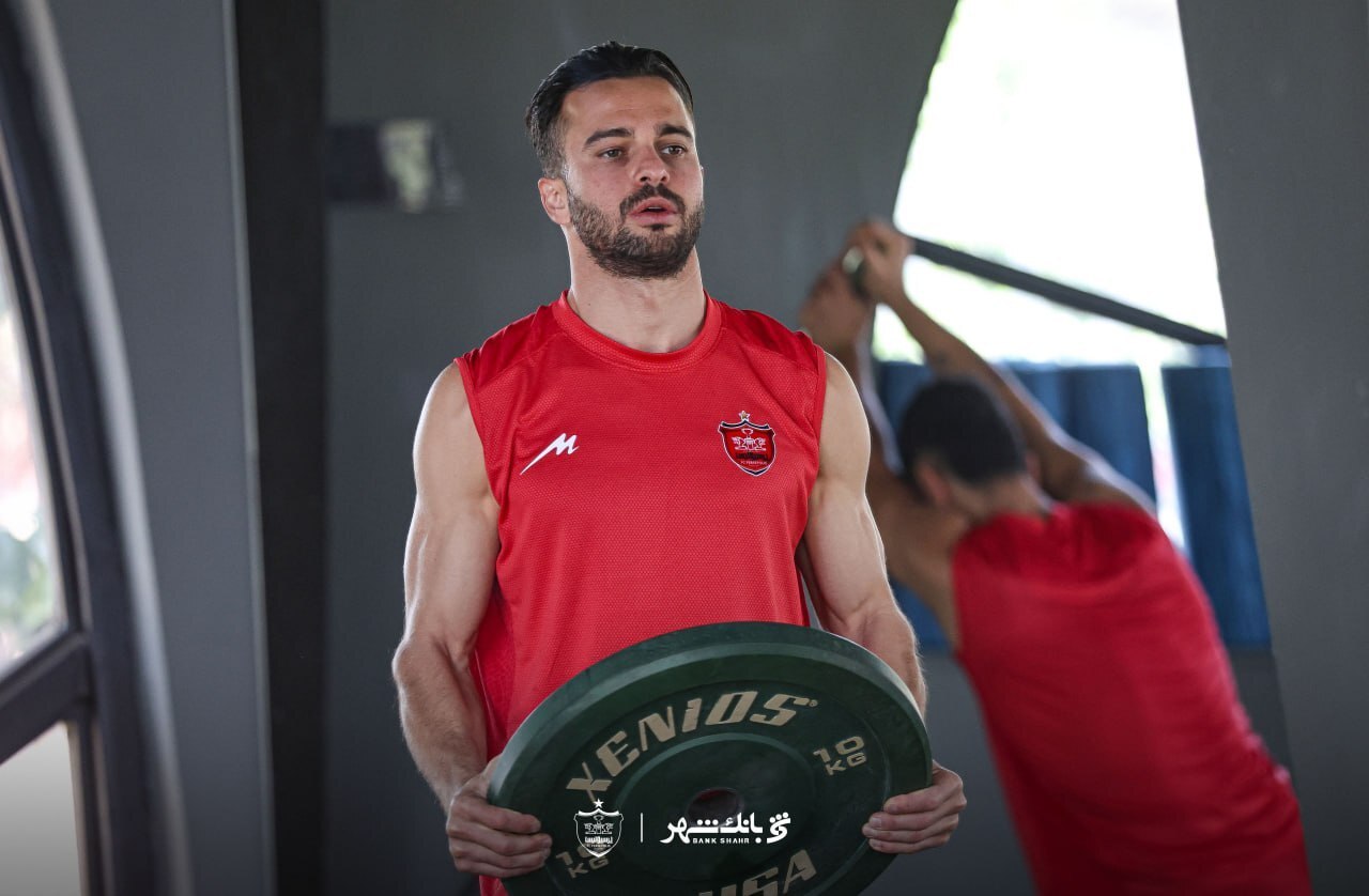 وضعیت بدنی بازیکنان پرسپولیس در آستانه لیگ برتر چگونه است؟+ عکس وضعیت بدنی بازیکنان پرسپولیس در آستانه لیگ برتر چگونه است؟+ عکس