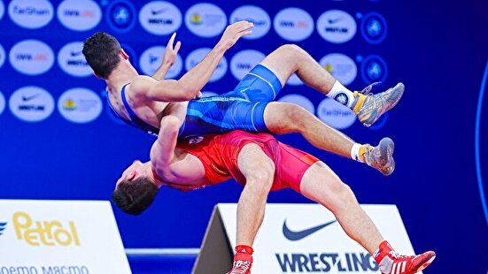 بدرقه ملی پوشان کشتی ایران به سوی  آوردگاه جهانی زاگرب