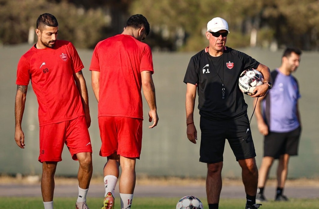 اما و اگرهای نیمکت پرسپولیس/ مربیهای یورویی با عملکردی ریالی! اما و اگرهای نیمکت پرسپولیس/ مربیهای یورویی با عملکردی ریالی!