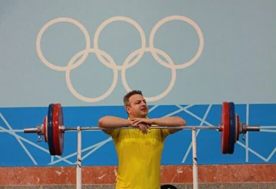 نصرتی: به موفقیت وزنه‌برداران در جهانی نروژ امیدوارم