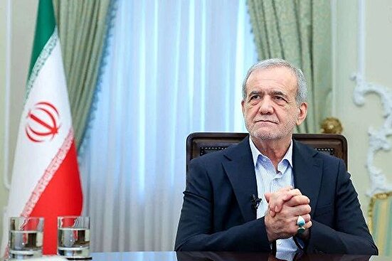 قرائت پیام رئیس‌جمهور خطاب به کاروان ورزشی ایران در ریاض و منامه توسط وزیر ورزش و جوانان