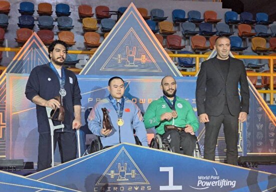 بختیاری نایب قهرمان پاراوزنه‌برداری شد