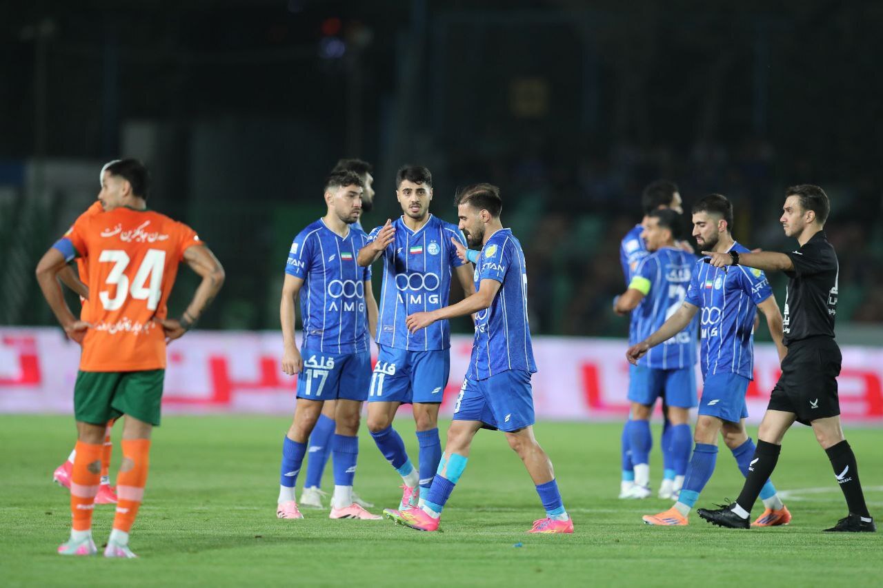 استقلالِ ساپینتو امیدوار کننده ظاهر شد / مرد پرتغالی و بازگشت به سیستم اصلی خود استقلالِ ساپینتو امیدوار کننده ظاهر شد / مرد پرتغالی و بازگشت به سیستم اصلی خود