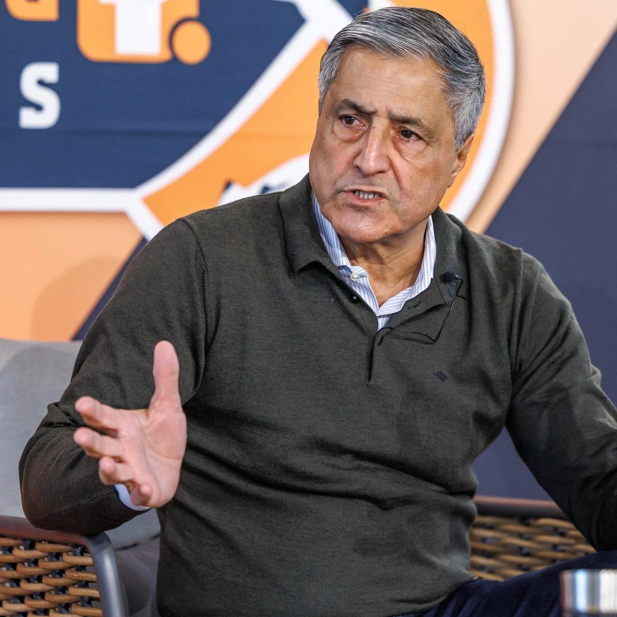 حمله تند مدیرعامل BR Volleys به فدراسیون جهانی والیبال: FIVB مغرور و ناتوان است!