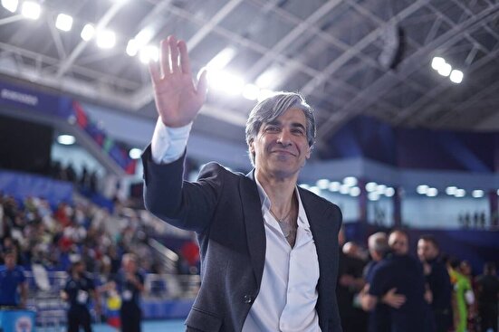 شمسایی: هیچ چیز مقدس‌تر از پرچم نیست